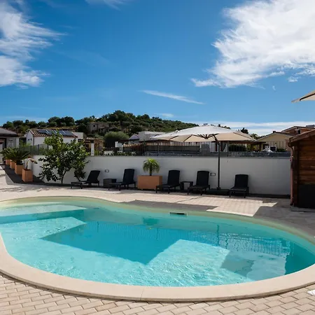 Pili Sardinia * Арбатакс